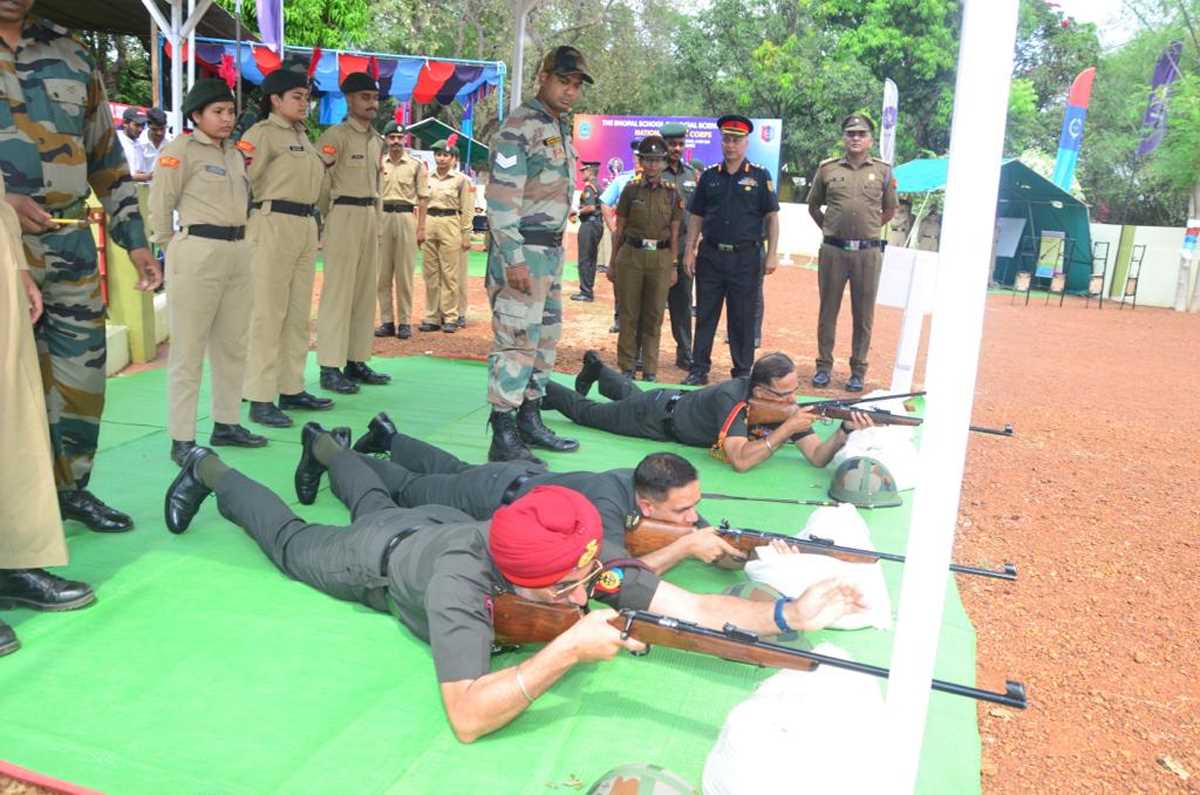 भोपाल पहुंचे एनसीसी महानिदेशक, देखी ट्रेनिंग एक्टिविटी